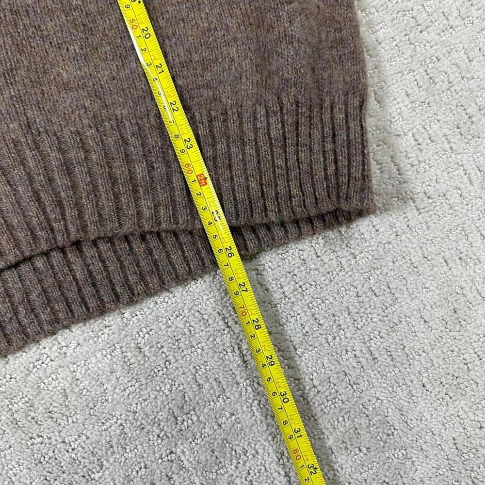 vintage Men's Brown Wool Sweater (has some wear)